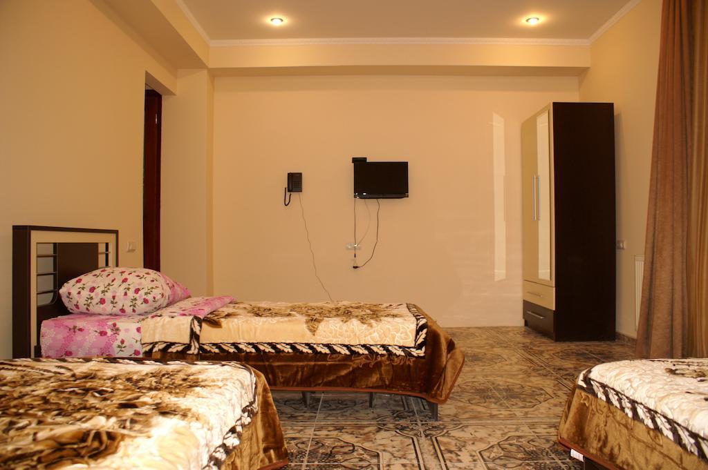 Europa+T Hotel Tbilisi Quarto foto